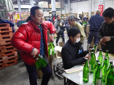 日本酒発祥の地 奈良でつくる日本一新鮮なお酒(2)　出荷当日に潜入取材