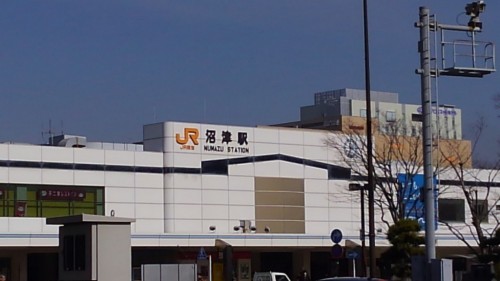 高架化問題を抱える沼津駅(南口)