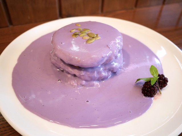 三軒茶屋カフェ ハワイ発の紫色パンケーキが関東に上陸 実は健康に良いパンケーキだった ガジェット通信 Getnews