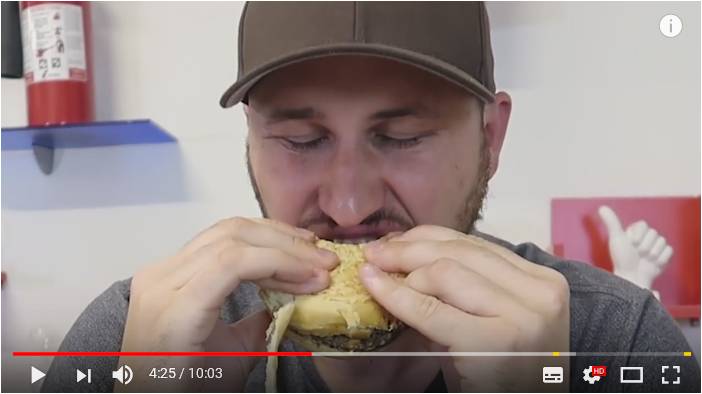 動画 いかにも不味そうなハンバーガーの缶詰を試食したロシア人の反応は 連載jp