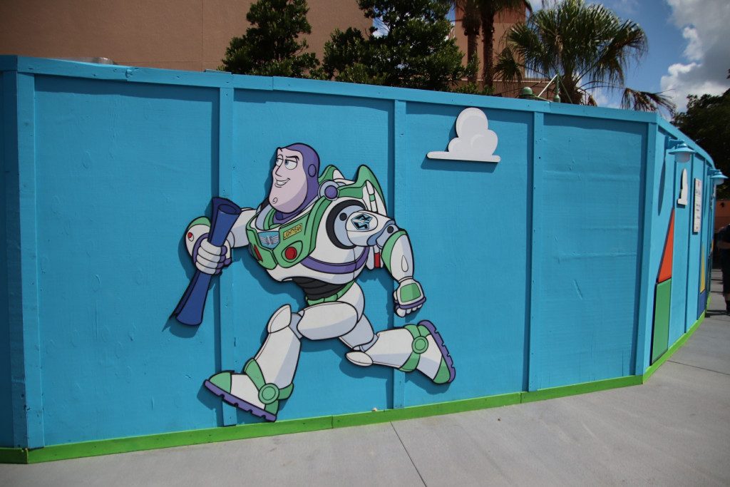 フロリダディズニーに トイ ストーリーランド がオープン 建設中の壁に書かれたウォルトの言葉が意味深 記事詳細 Infoseekニュース