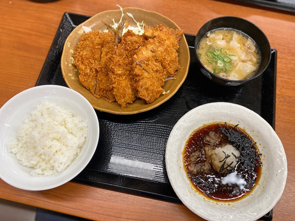 かつやの限定メニュー「おろしつけカツ定食」を食べてみた →ちょっとー！ 思ってたのと全然違ったんですけどー！！