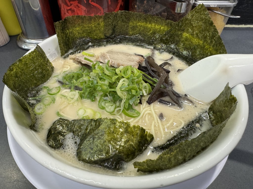 激安な博多ラーメン屋『博多天神』はこうして食うともっと好きになる！