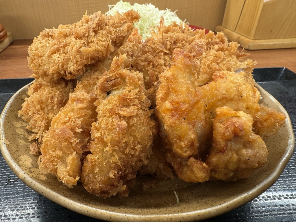 かつやでコレ食えば間違いない / かつやなんだから揚げ物まみれになって食いたいよな！