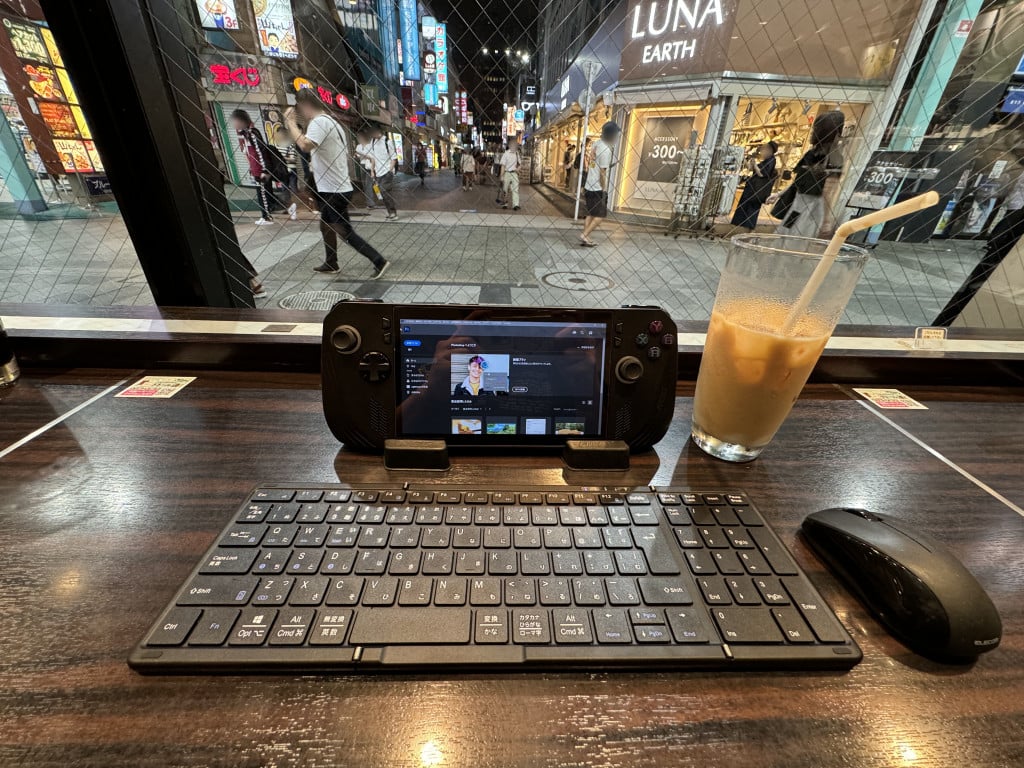 GOR Ally Xで仕事がはかどるわー。ゲームじゃなくて仕事がはかどるわー。カフェではかどるわー