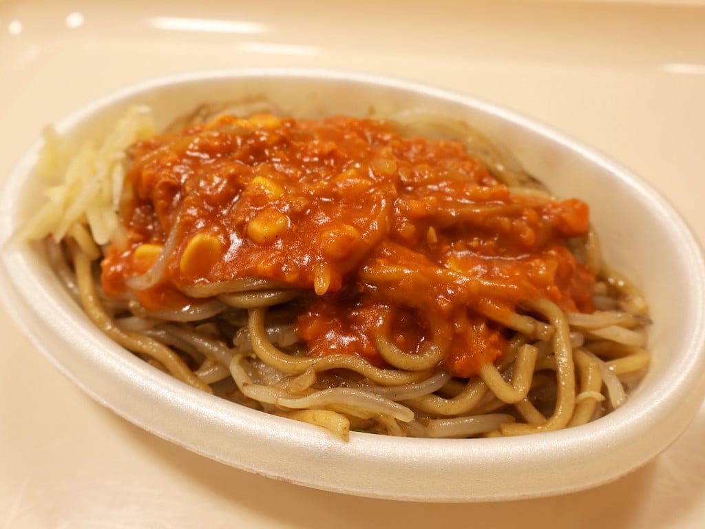 焼きそばにミートソースをぶっかけるご当地グルメ「イタリアン」を食べてみた！ →ちょっと何言ってるかわからない