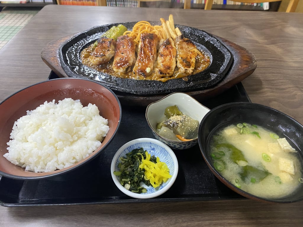 「角屋食堂」のポークチャップはいいぞ【ガジェ通糸島編集部】