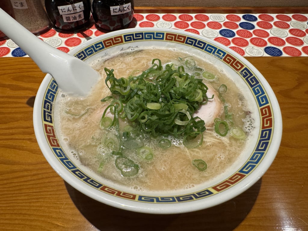 でぶちゃん・甲斐康太シェフがプロデュースする博多ラーメン店「博多ももちゃん」で食べてみた結果