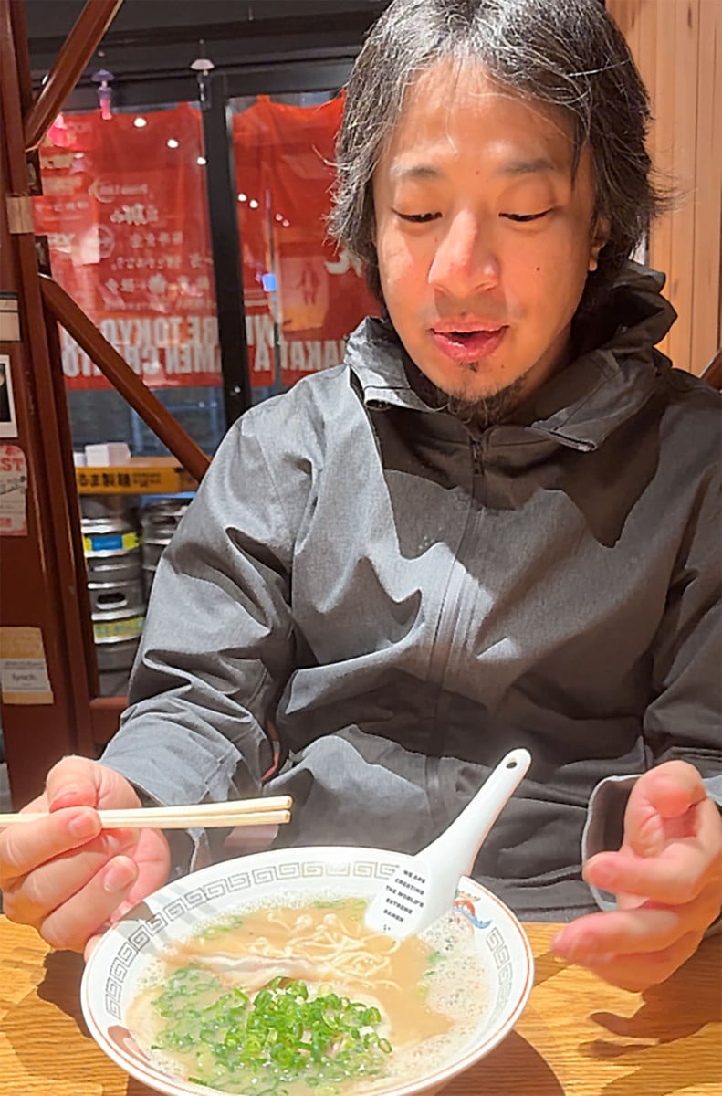 ひろゆきが人気店「でぶちゃん」の博多ラーメンを食べた結果→ その感想とは