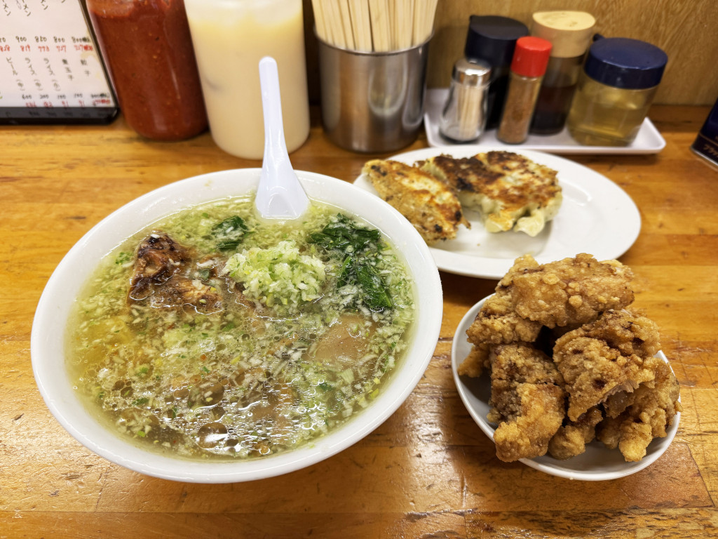 ラーメン珉珉が激しくDDでバフるキャパうまい界隈だった件 / 塩半々薬味多め麺硬めパーコー別皿餃子