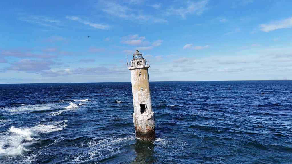 【世界の端に行ってみた】日本・北海道の貝殻島灯台に行ってみた / 納沙布岬3.7キロ沖合