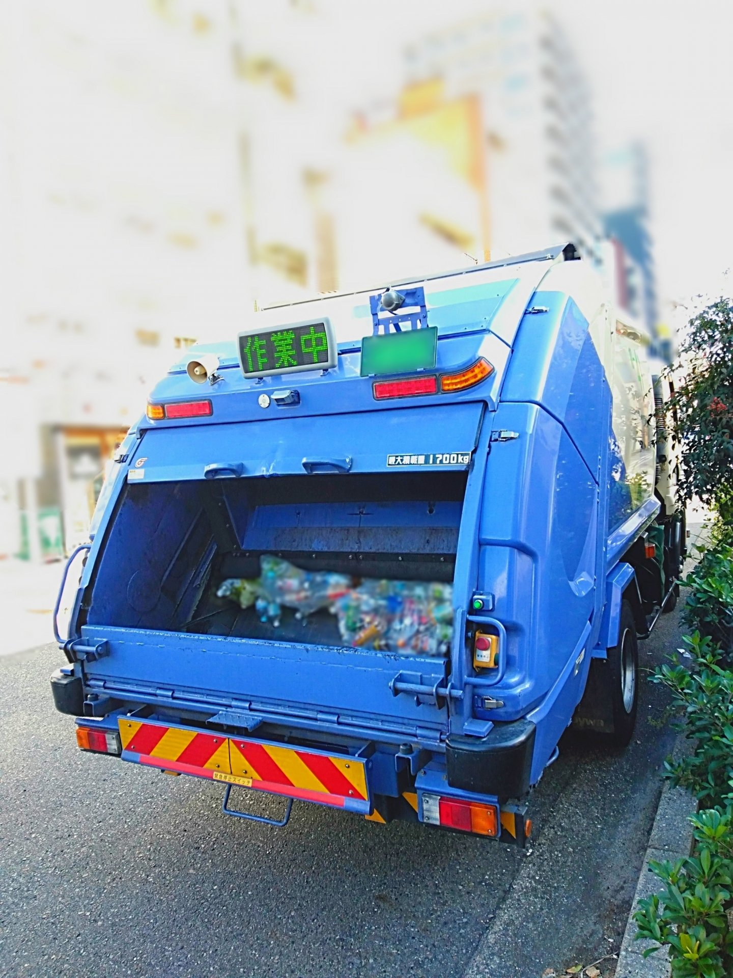 お笑い芸人・HEY！たくちゃんさんが「海外からの移住者のゴミの出し方」に苦言 / ほんとに酷い