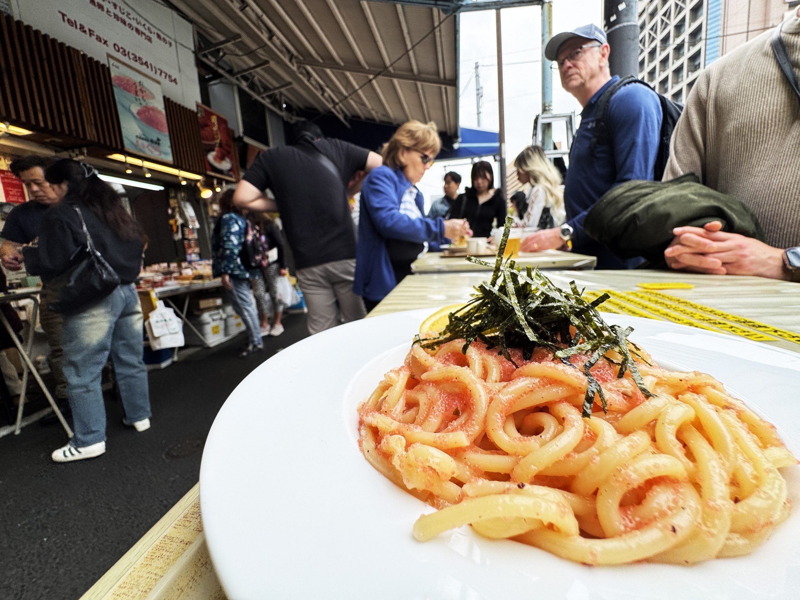 築地の「路上の立ち食いパスタの店」のタラコパスタが激しくウマい件 / 田所食品