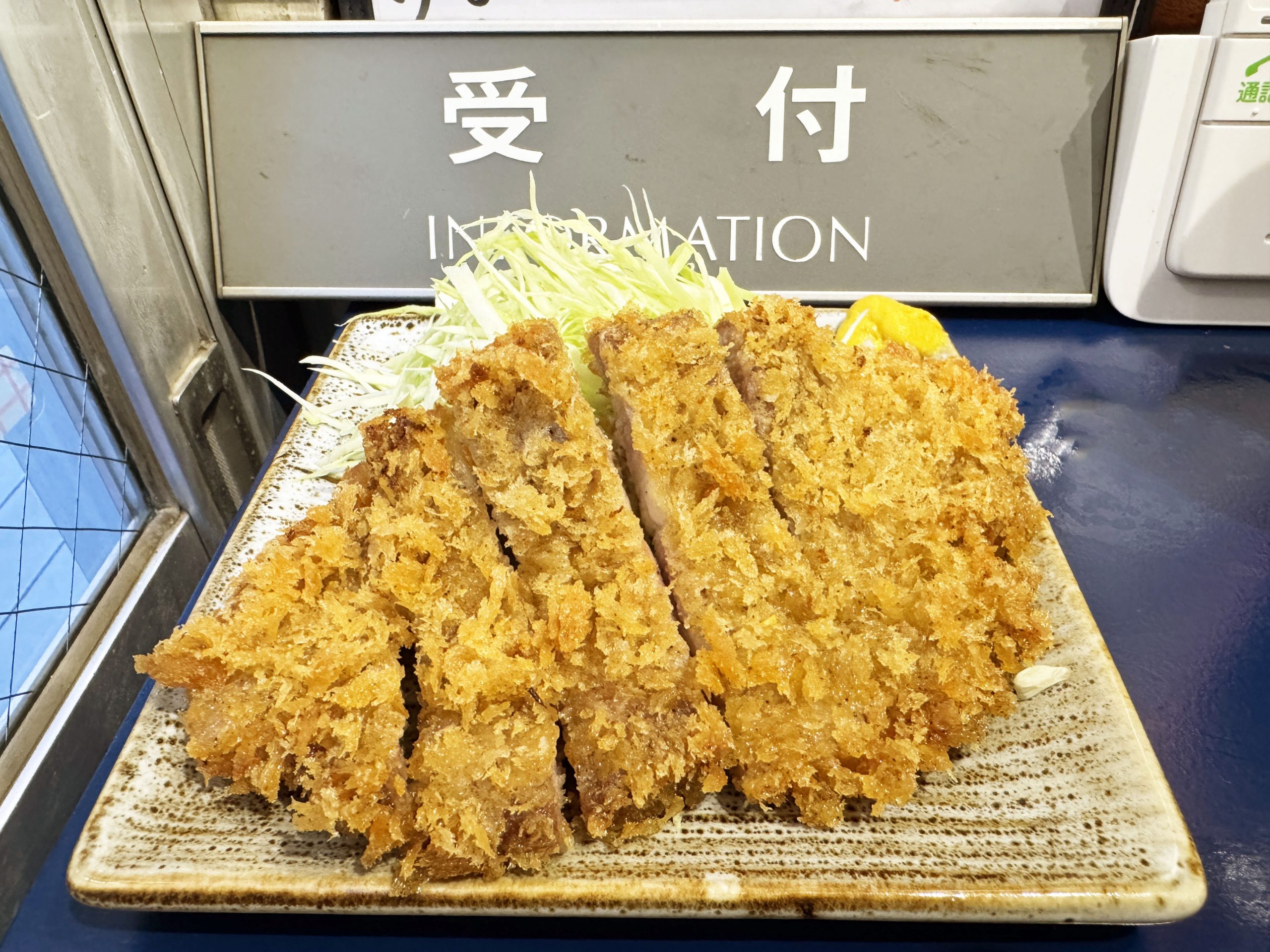 もはや伝説級と言っても過言ではない激ウマ立ち飲み居酒屋が存在 / 東京都千代田区神田「ぱぎ」