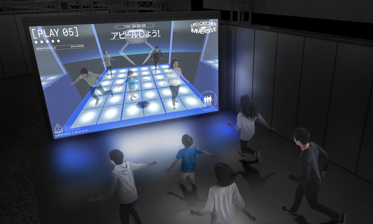 「アミューズメント エキスポ 2025」に出展したプレイヤーが”取られる側”となるアトラクション「UFO CATCHER IMMERSIVE」の反響は？