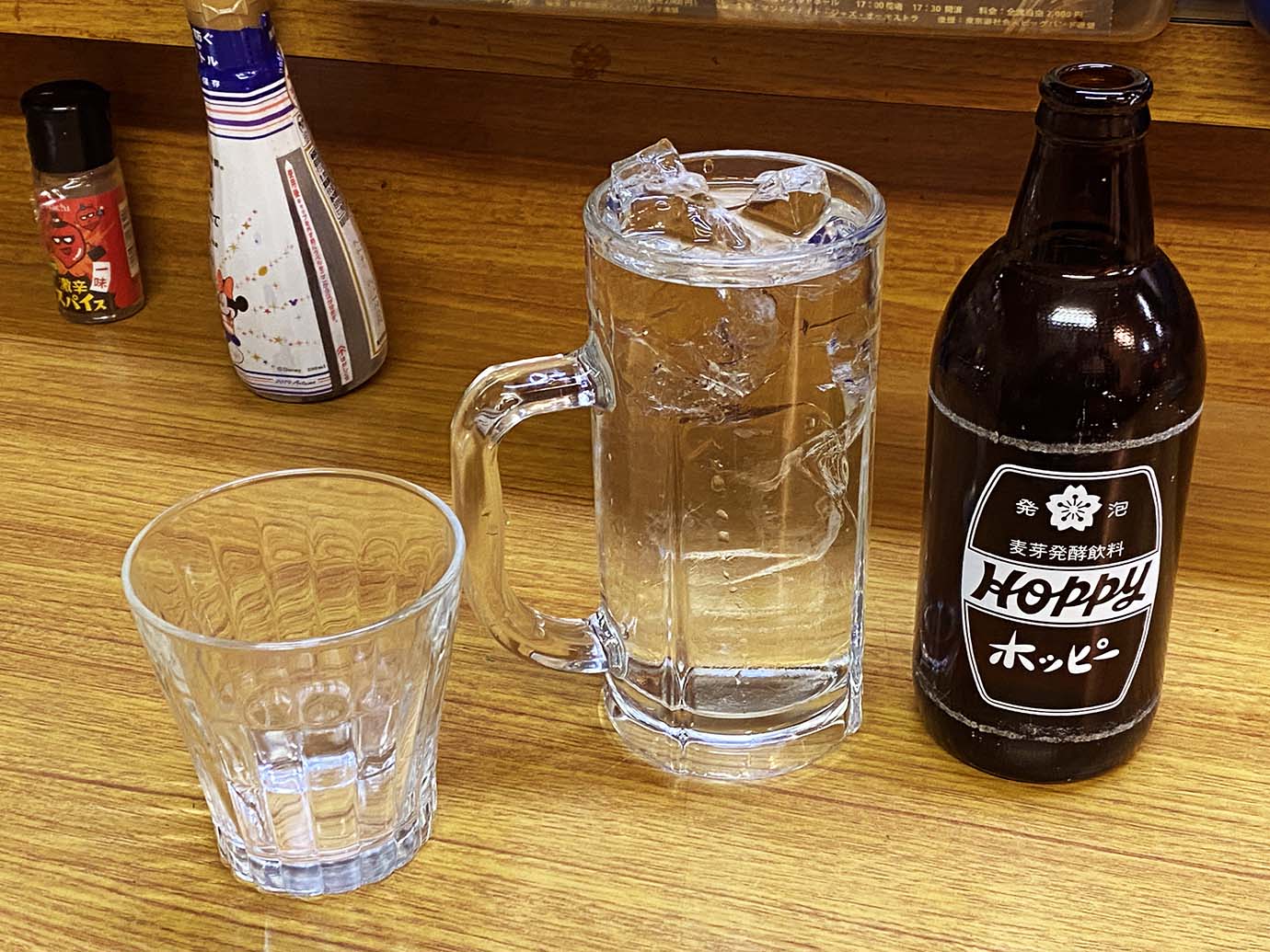 【グルメ】おそらく日本で一番ホッピーの中の量が多い居酒屋→ 多すぎてホッピー注げなかった話