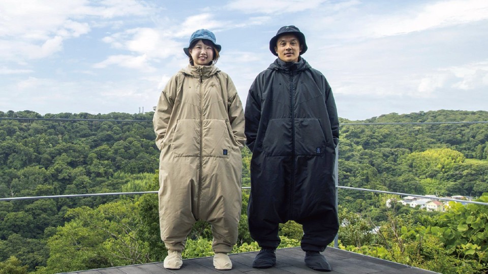 空も飛べそうな未来の暖房服「モモンガ」がクラファンで人気に