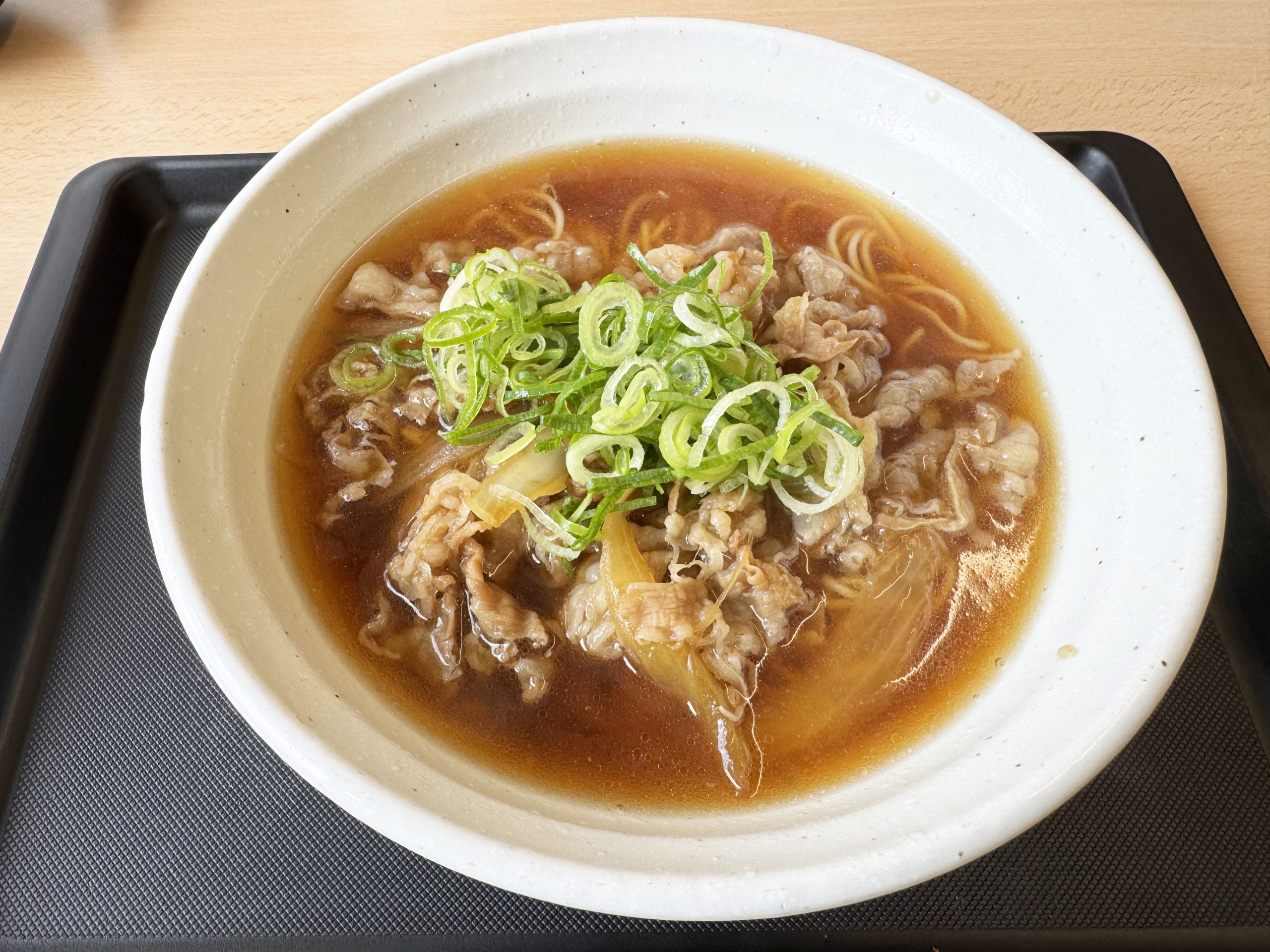松屋で食べられる「牛めしの肉が入ったラーメン」がスゴイという話