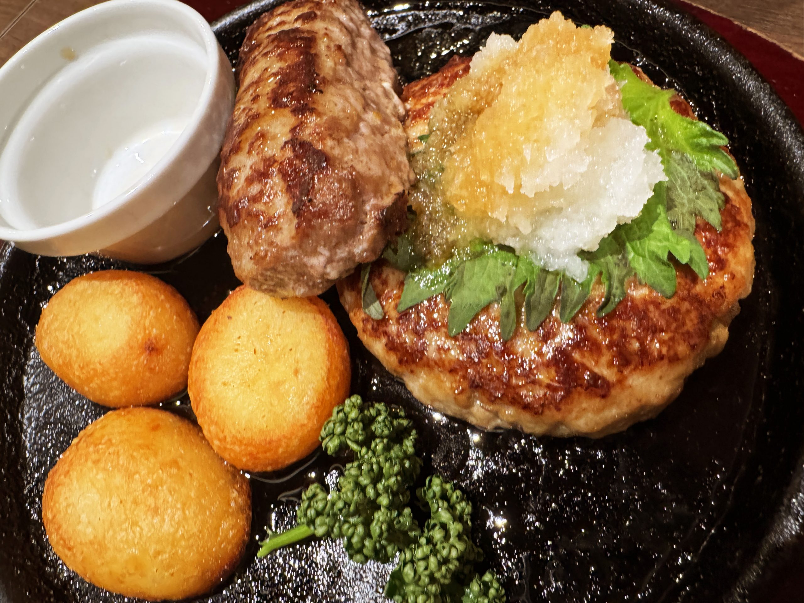 【秘密グルメ】デニーズのハンバーグの主役はフライドポテト→ 異論はあるかな→ ないはず