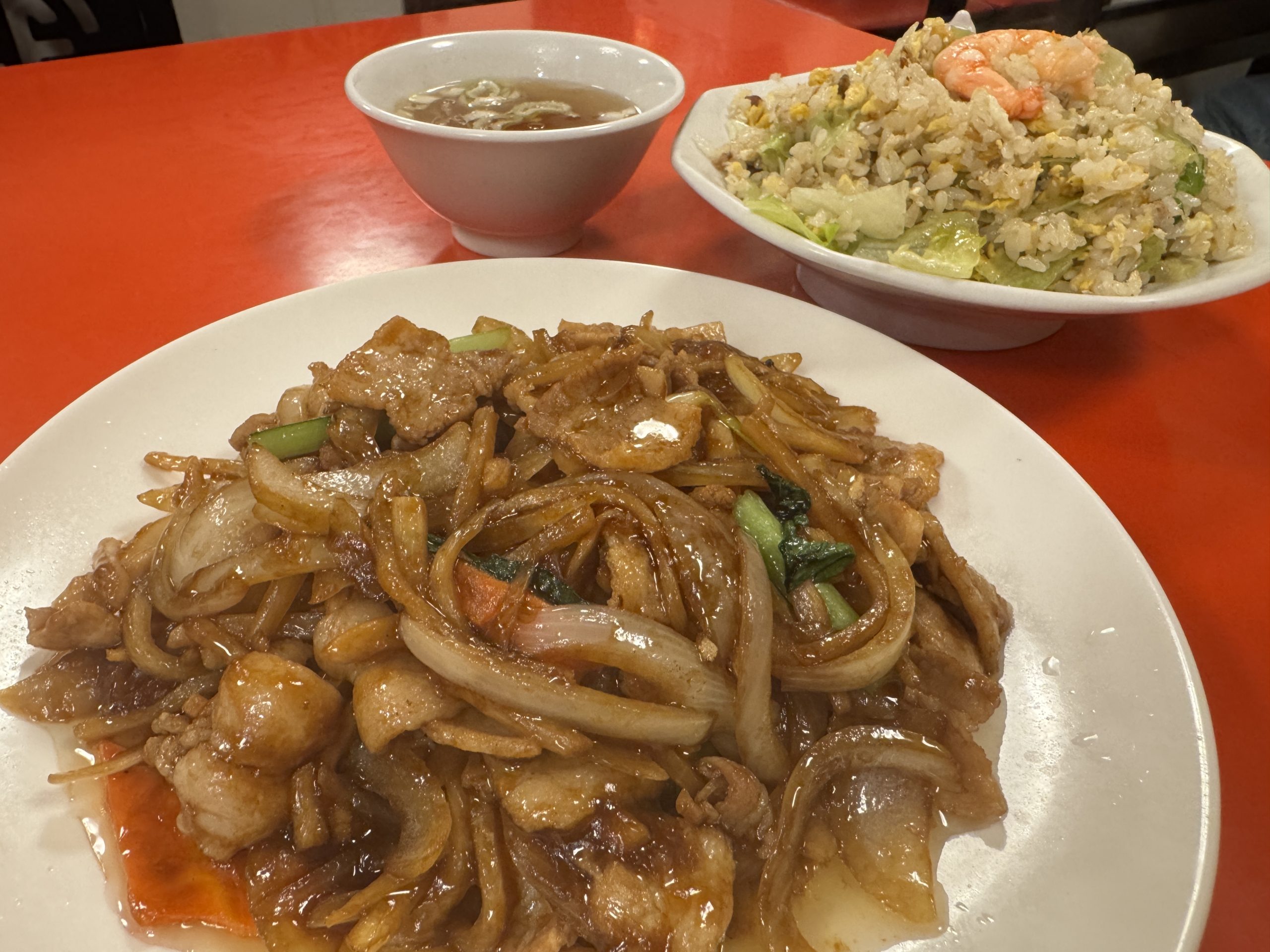 神奈川県川崎市の「豚こまを使った生姜焼き」→ そして思い出すインドールの生姜焼き