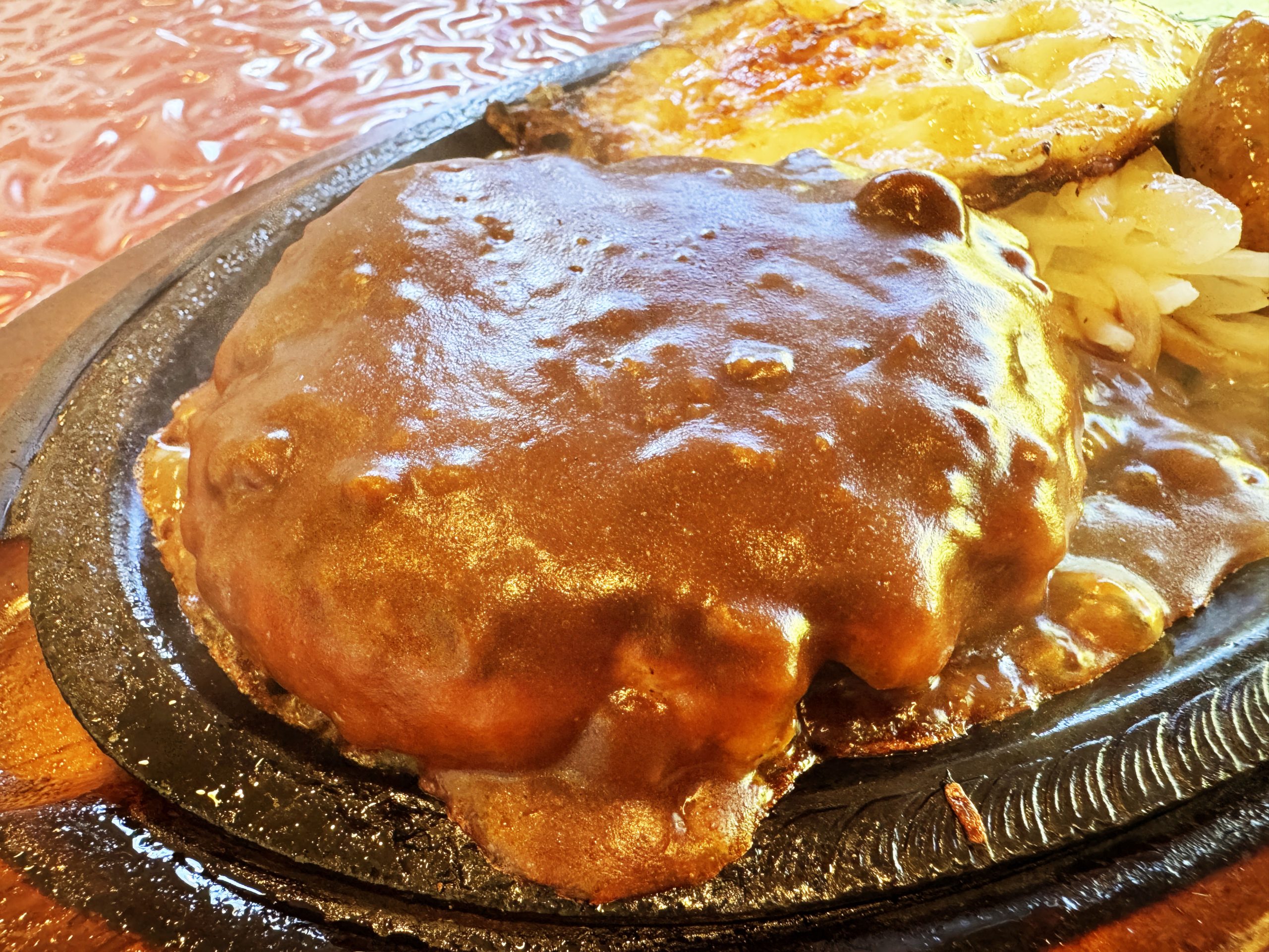 料理人・鳥羽周作シェフが大絶賛のステーキ屋「パシモン」が究極的にゲキウマだった件→ うまいうますぎる