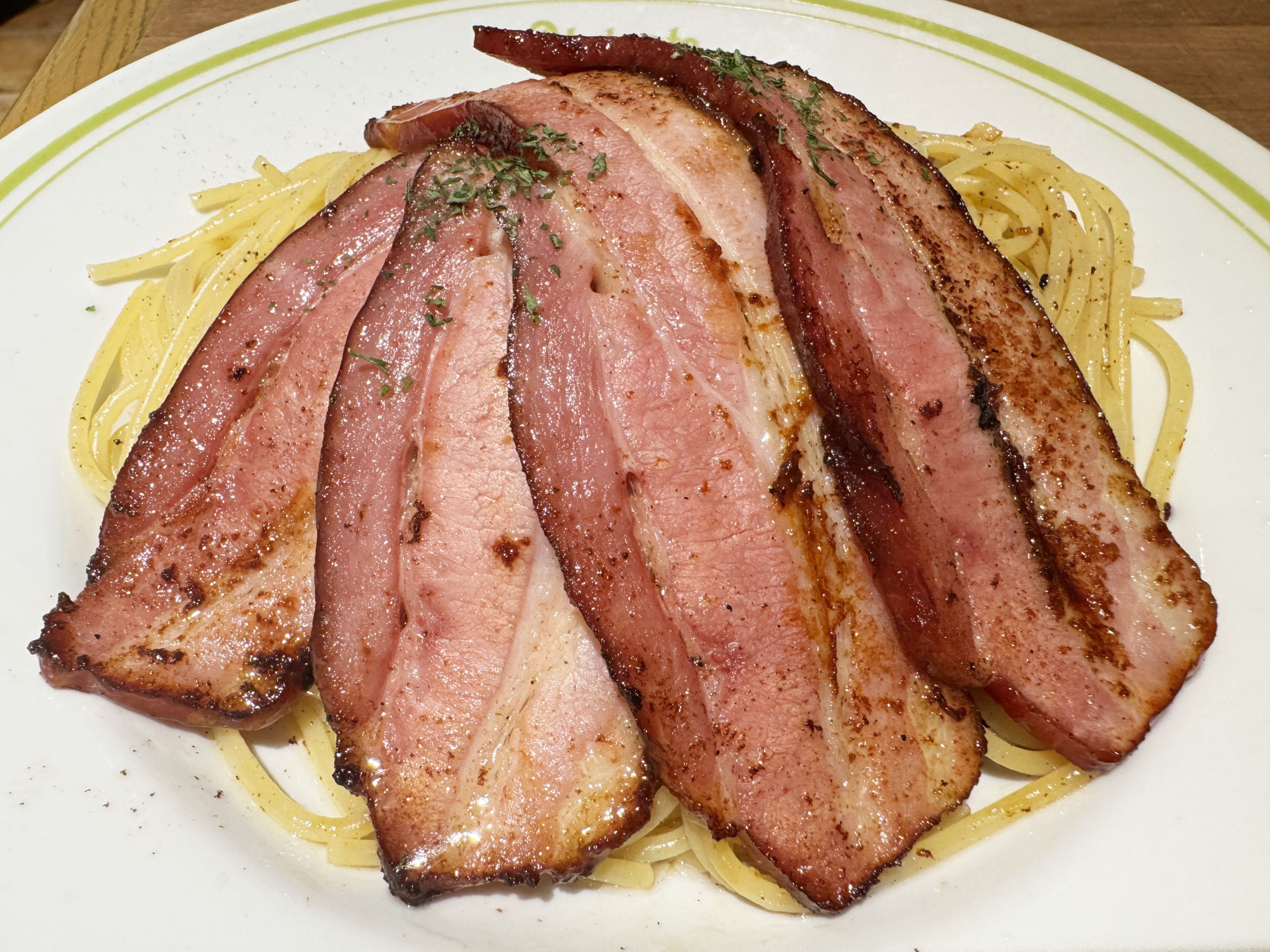 イタリア航空のパイロットがわざわざ日本でパスタを食べに行く「あるでん亭」のペペロンチーノが激しくウマすぎる件