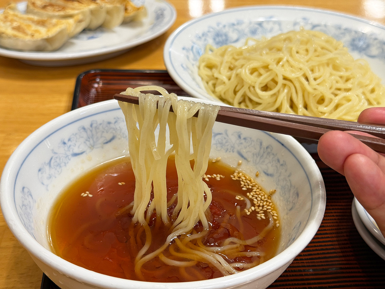 ぎょうざの満洲の夏メニュー「スヒヤシ」が潔くて最高「麺とタレだけで税込450円！」