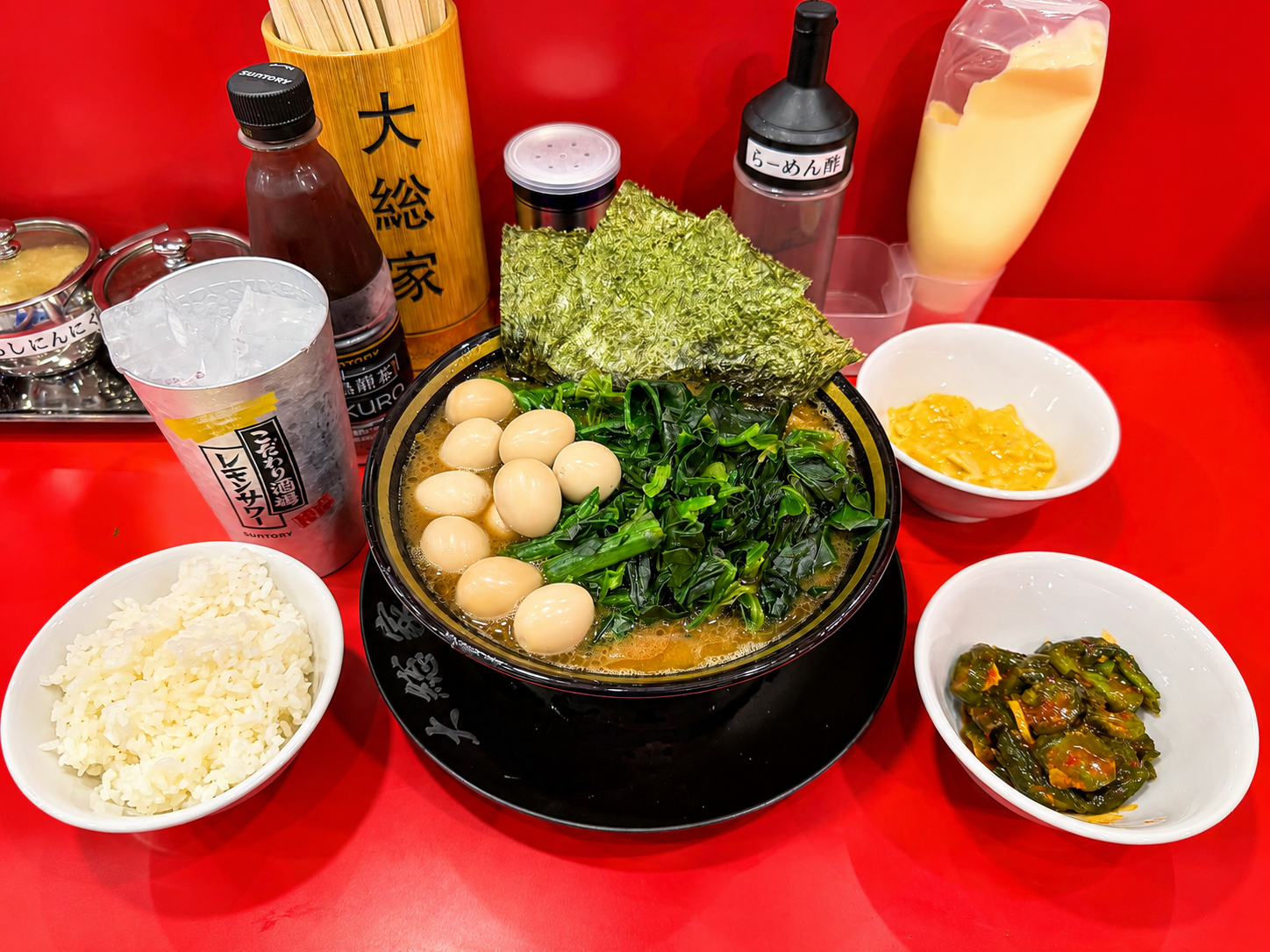 【東京グルメ】神田の大輝家直系家系ラーメン屋「大総家」のラーメンを最大限に美味しく食べる方法