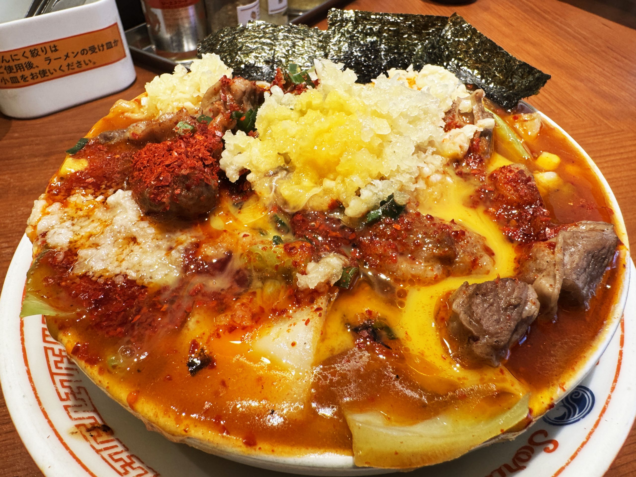 【東京グルメ】ラーメン屋「そらのいろ西葛西店」の特製スタミナラーメンが究極すぎた件