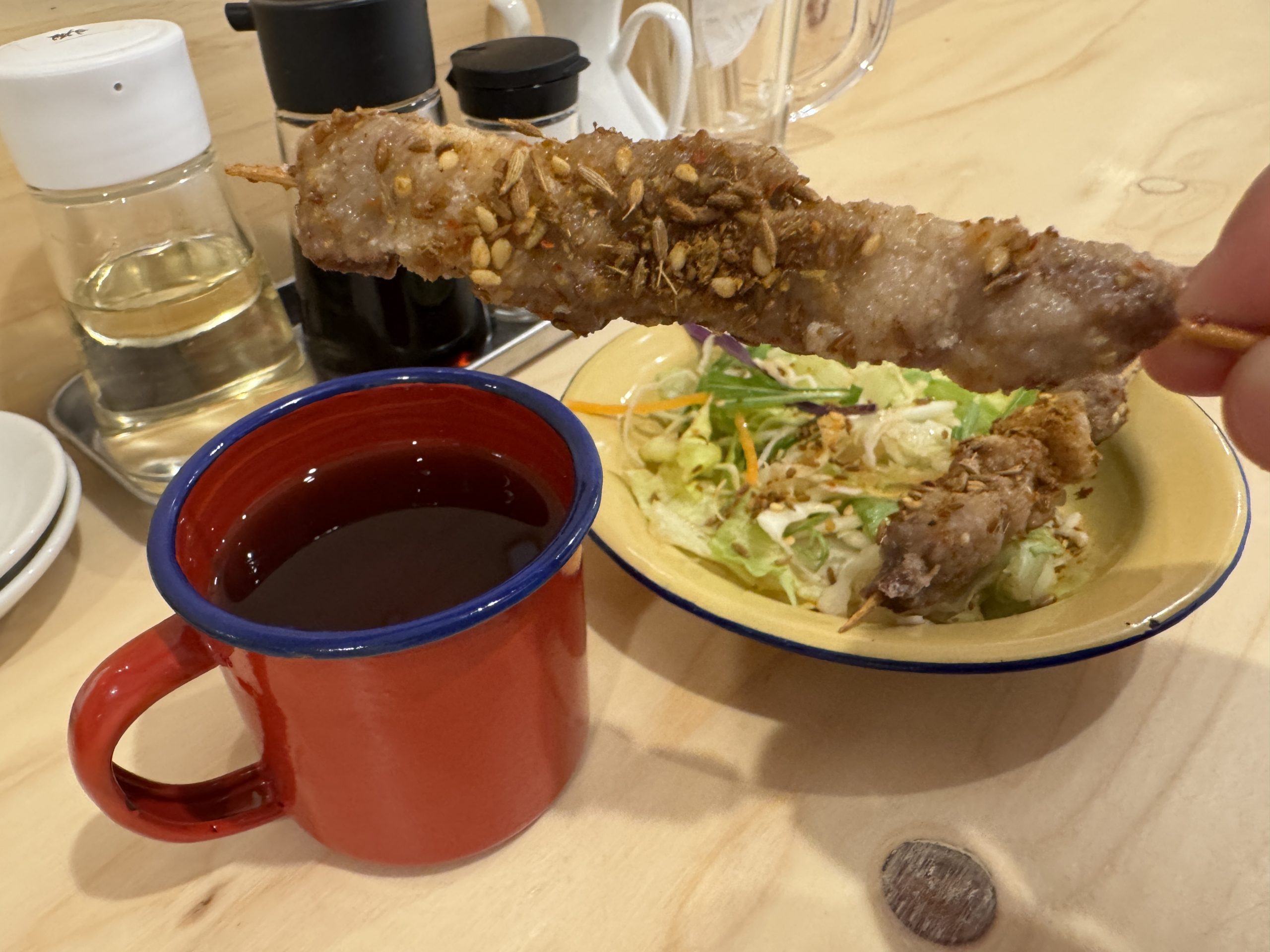 【東京グルメ】最高すぎる新幹線高架下の「紹興酒飲み放題1000円」のガチ中華居酒屋が最強な話 / 酒仙坊 神田店