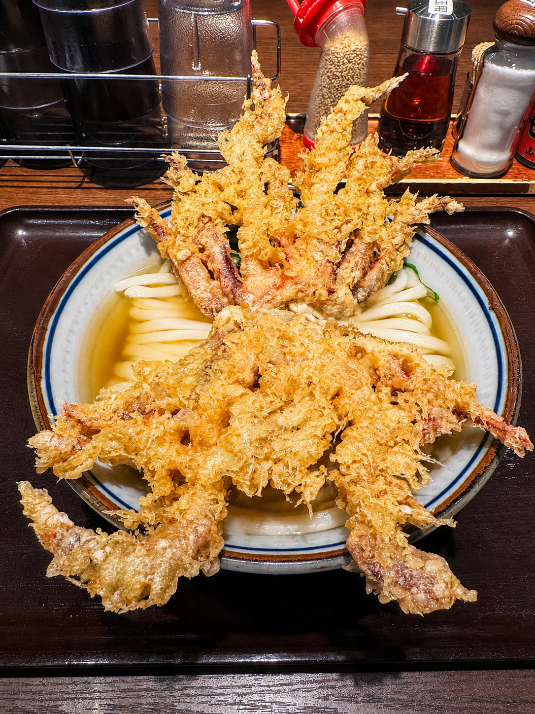 ハサミで切って食べる「ゲソ天うどん」が美味しい件 / 東京都の香川一福